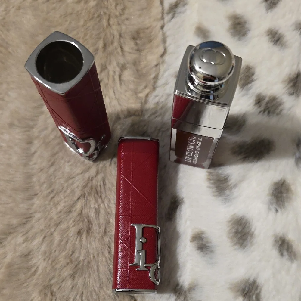 Dior Lipstick Case in Bold Red With The Dior Addict Lip Glow Oil - Picture 2 of 6